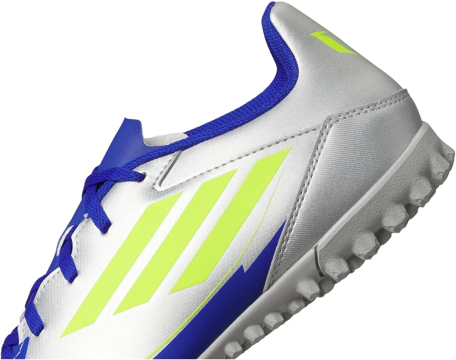 adidas Unisex Adult F50 Club Messi Turf Sneaker