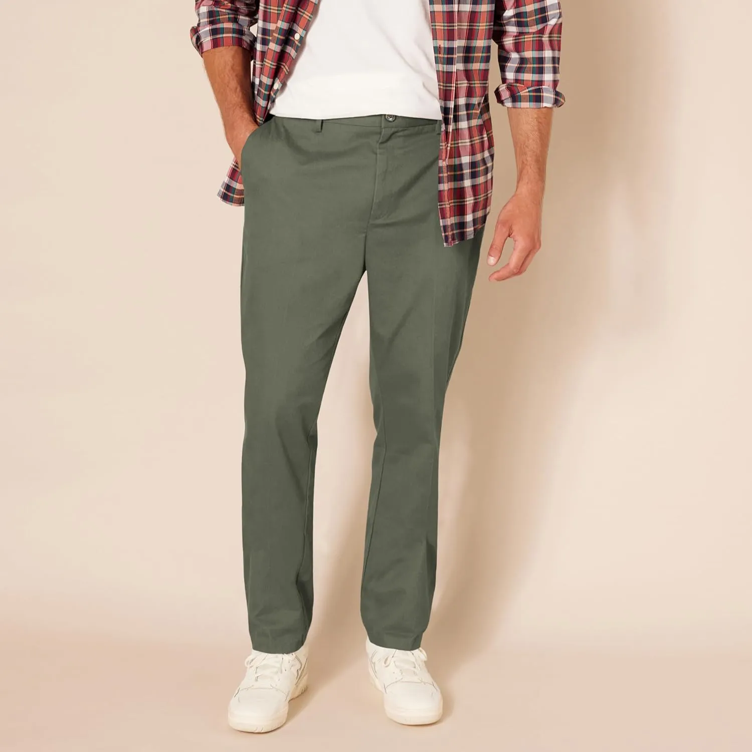 Amazon Essentials Men's Slim-Fit Wrinkle-Resistant Flat-Front Chino Pant
