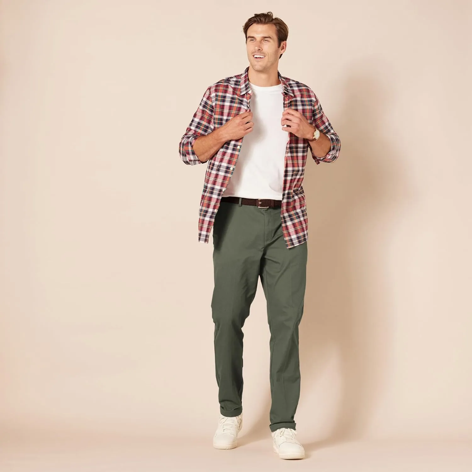 Amazon Essentials Men's Slim-Fit Wrinkle-Resistant Flat-Front Chino Pant
