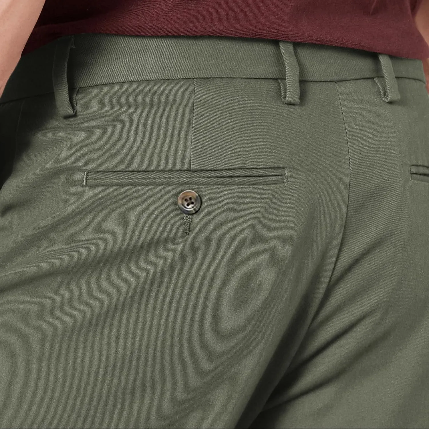 Amazon Essentials Men's Slim-Fit Wrinkle-Resistant Flat-Front Chino Pant