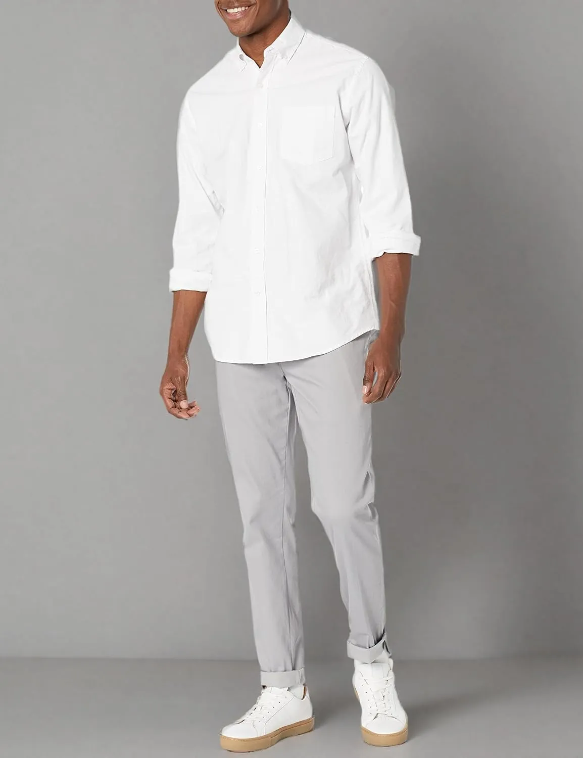 Amazon Essentials Men's Slim-Fit Wrinkle-Resistant Flat-Front Stretch Chino Pant