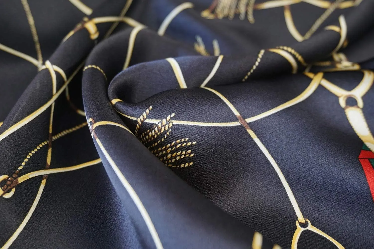 ANDANTINO 100% Mulberry Silk Scarf -21” Lightweight Square Neckerchief – Breathable Digital Printed Scarves with Gift Packed