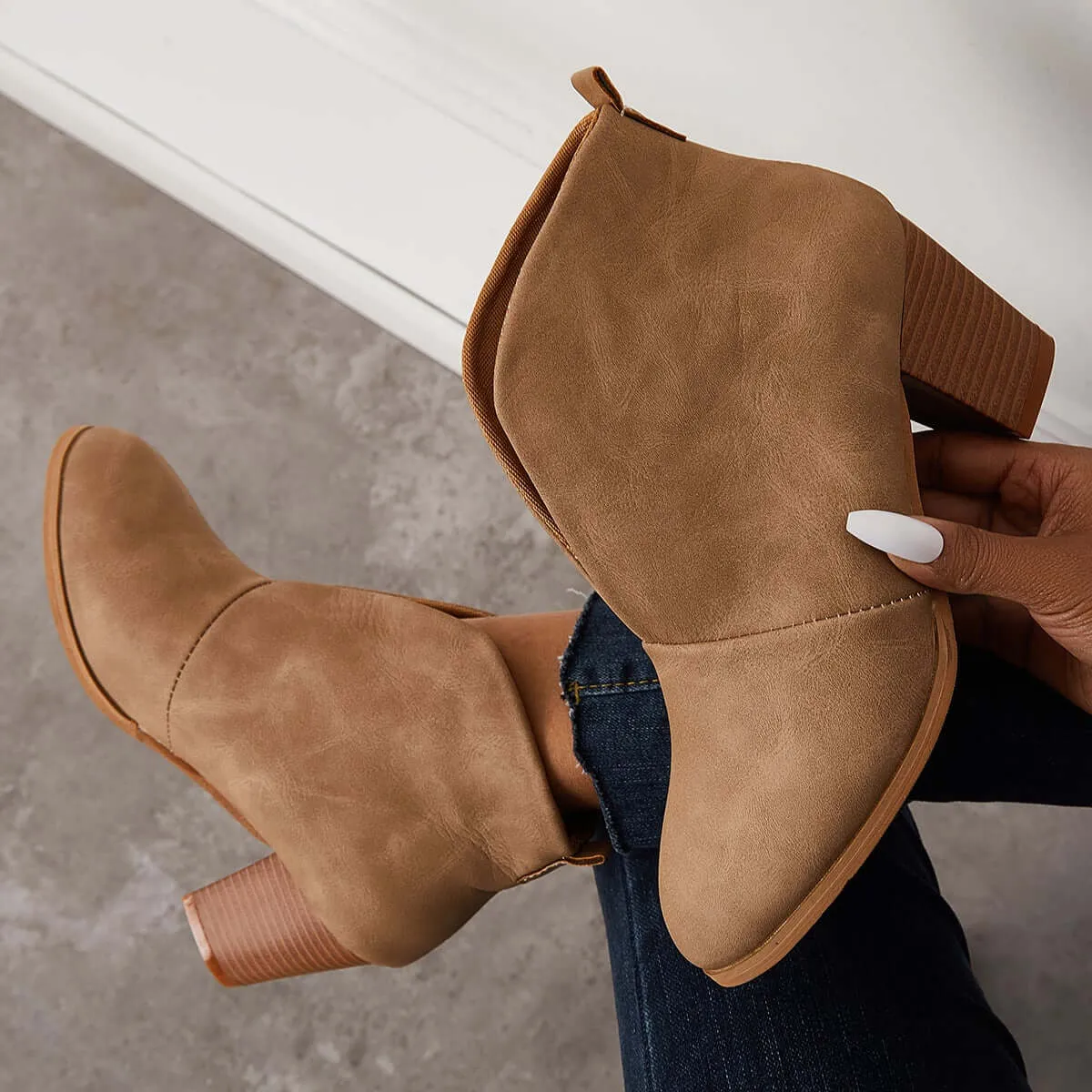 Casual and supportive orthopedic Boots
