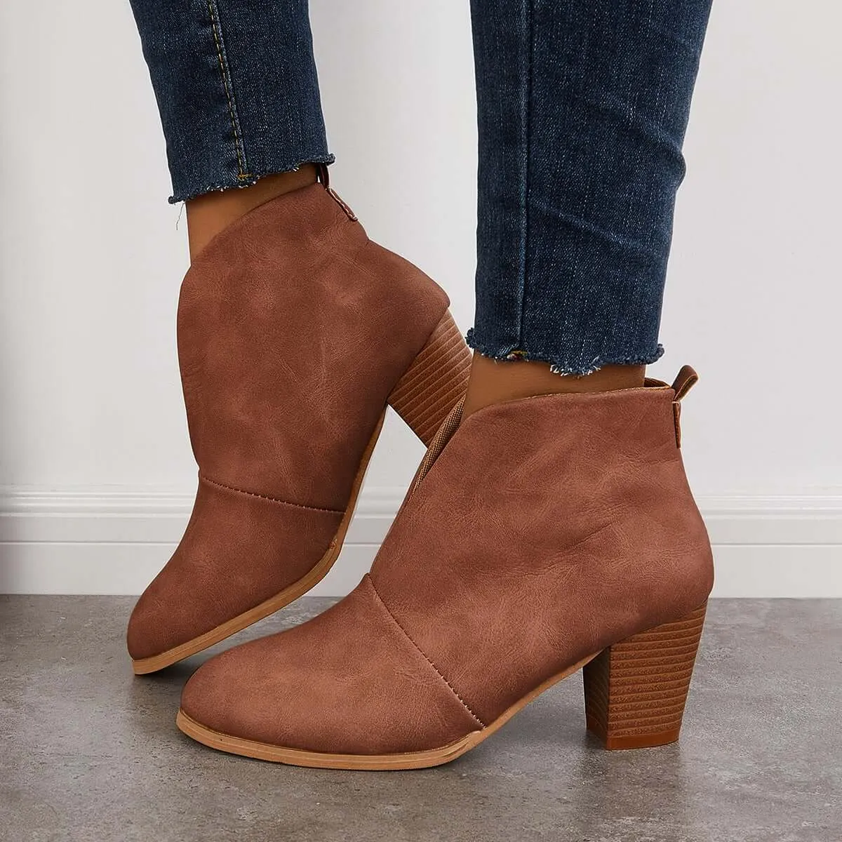 Casual and supportive orthopedic Boots