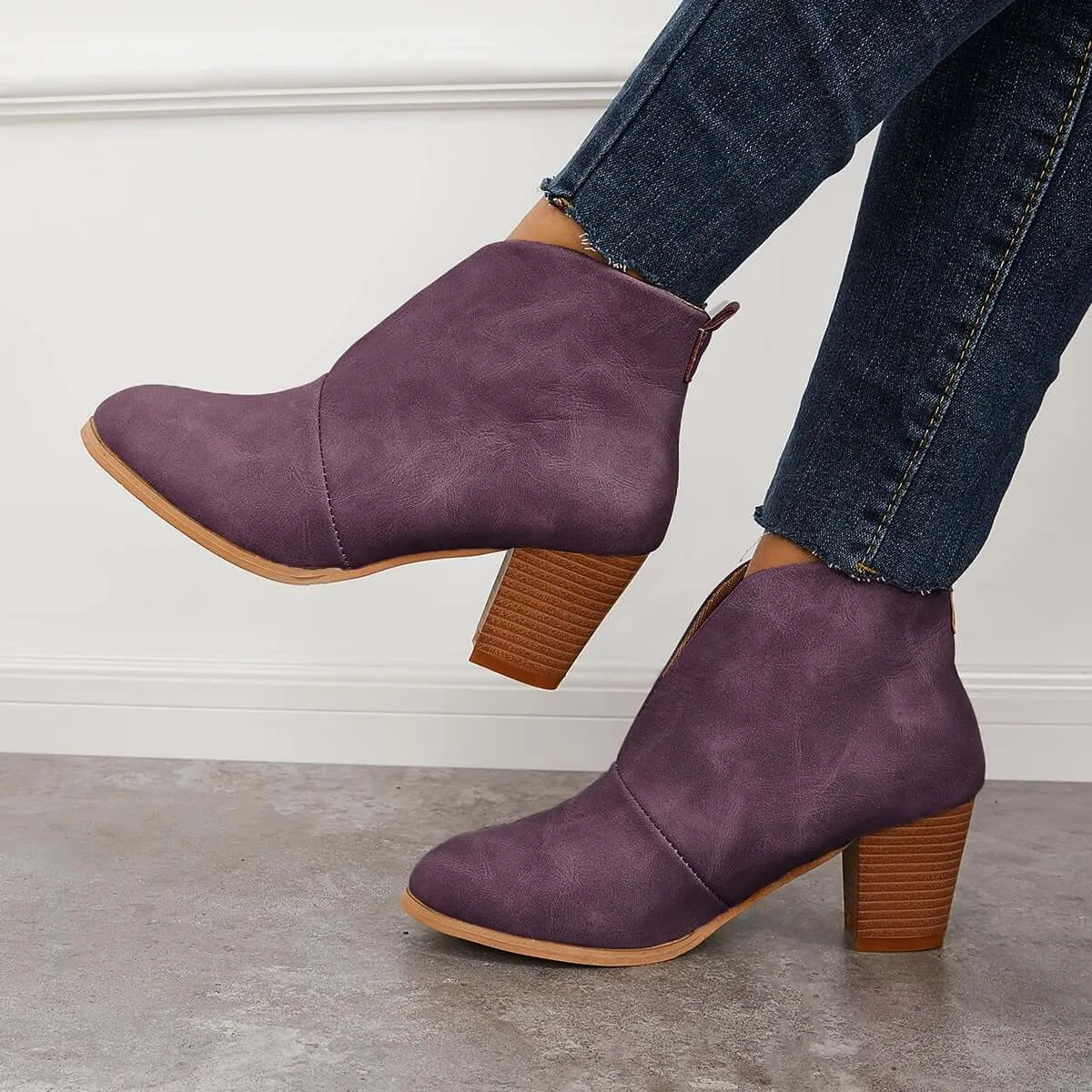 Casual and supportive orthopedic Boots