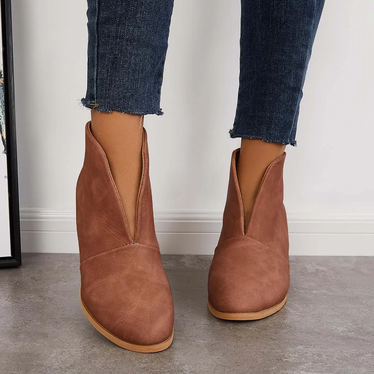 Casual and supportive orthopedic Boots