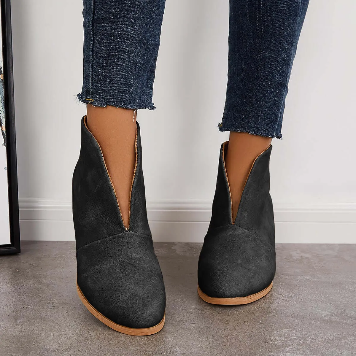 Casual and supportive orthopedic Boots