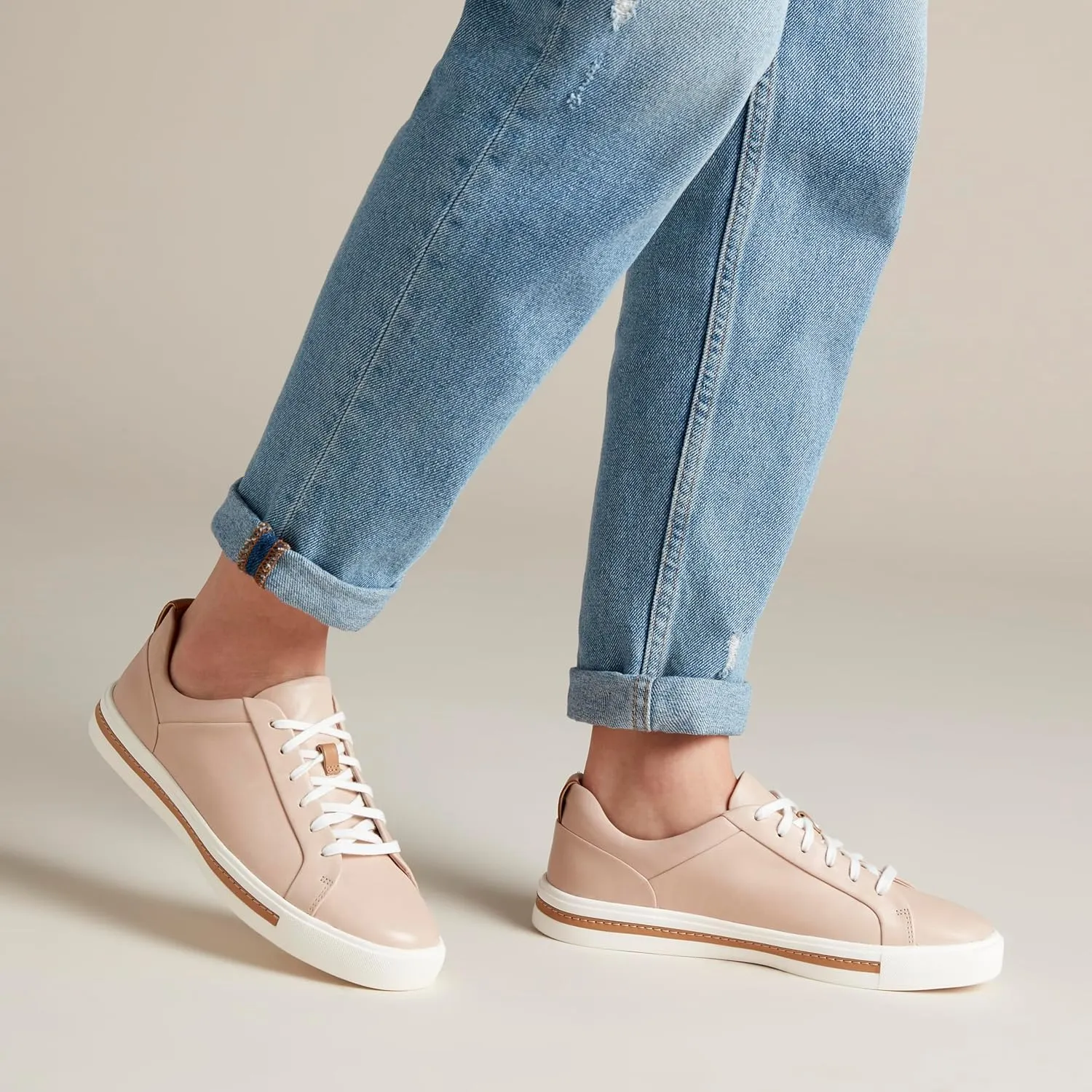Clarks Women's Derby Low-Top Sneaker