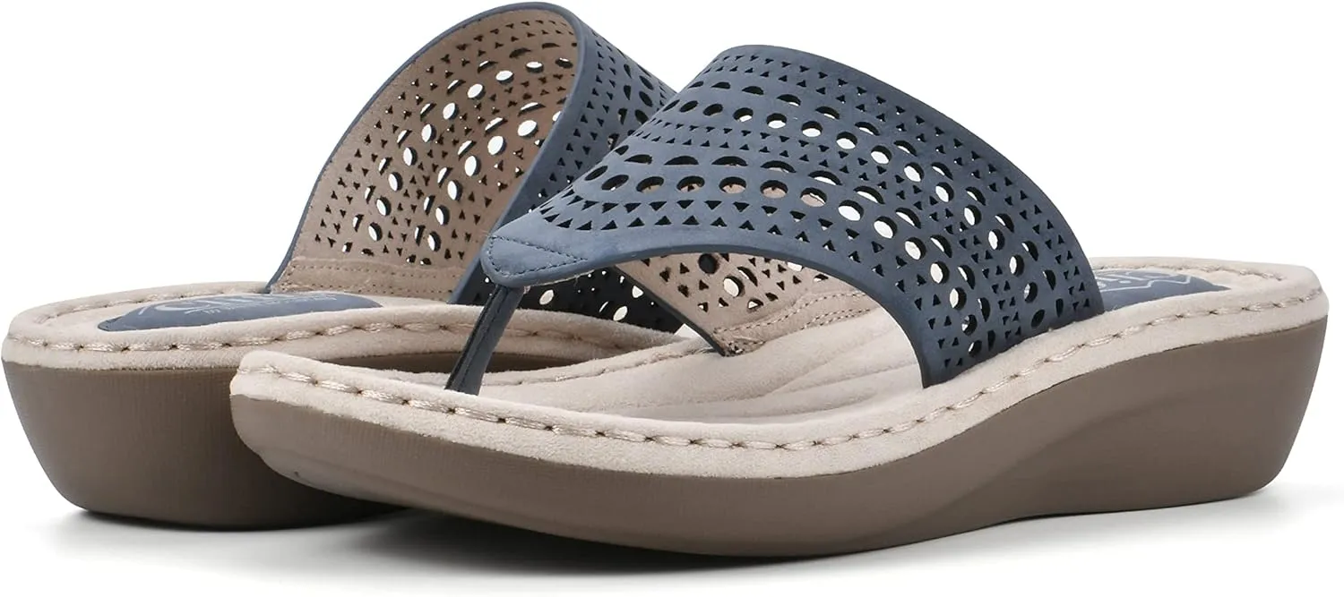 CLIFFS BY WHITE MOUNTAIN Women's Compact Wedge Sandal