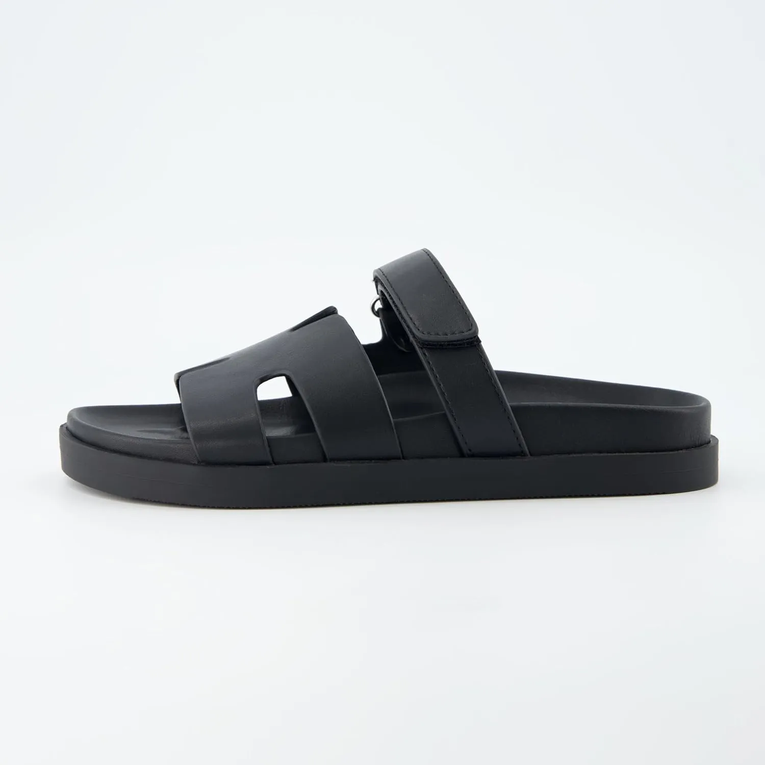CUSHIONAIRE Women's Estate Footbed Sandal With  Comfort