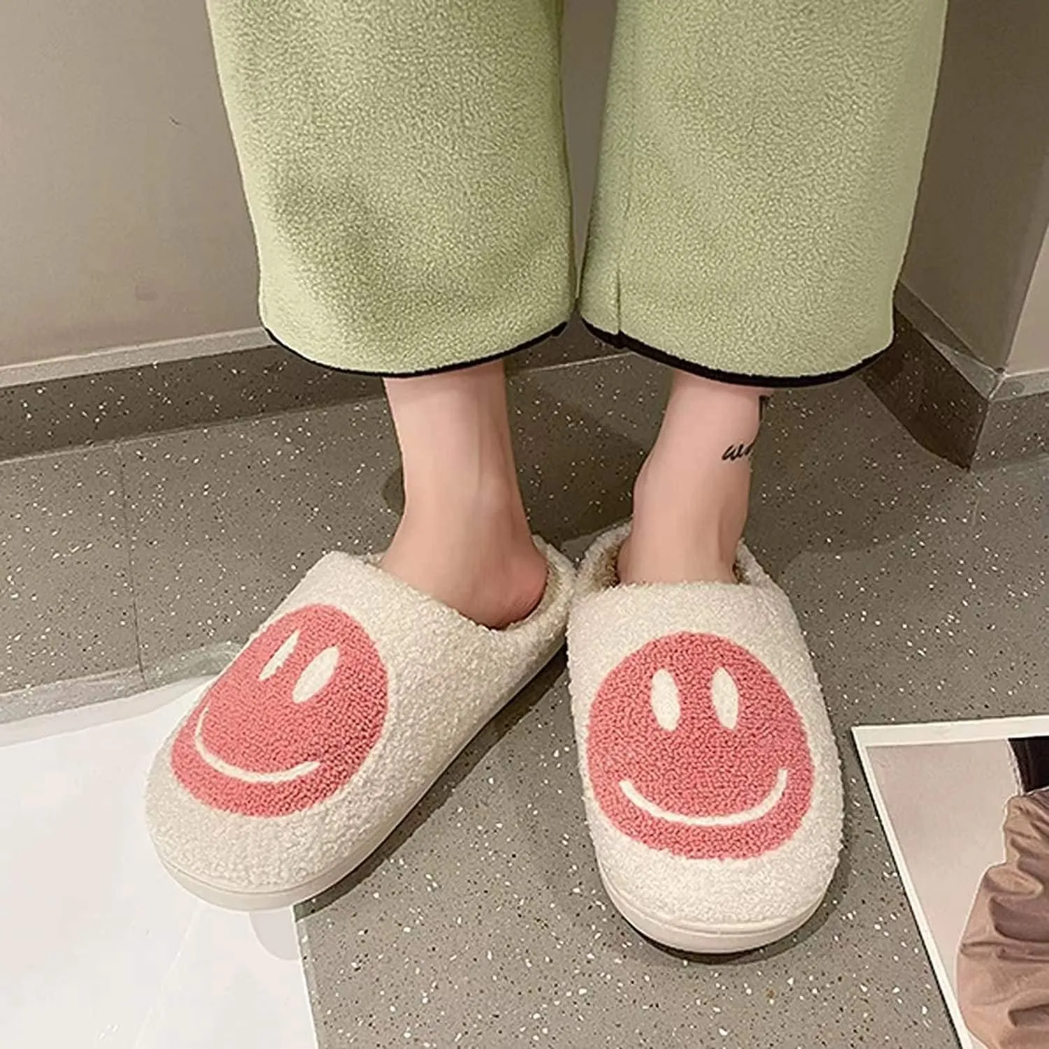 Cute House Slippers for Women & Men - Memory Foam Retro Happy Face Shoes - Cozy Indoor/Outdoor Fuzzy Plush Slip-On Comfy Trendy