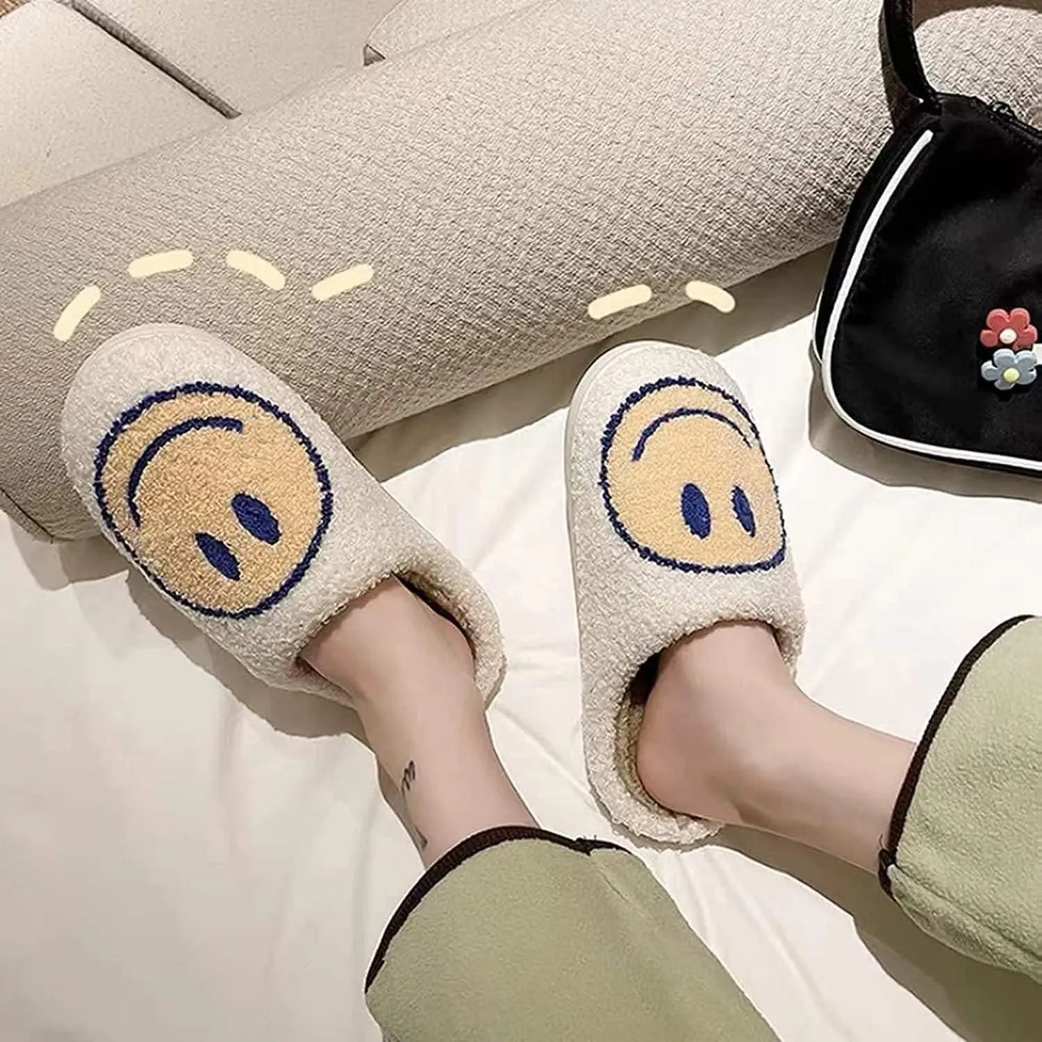 Cute House Slippers for Women & Men - Memory Foam Retro Happy Face Shoes - Cozy Indoor/Outdoor Fuzzy Plush Slip-On Comfy Trendy