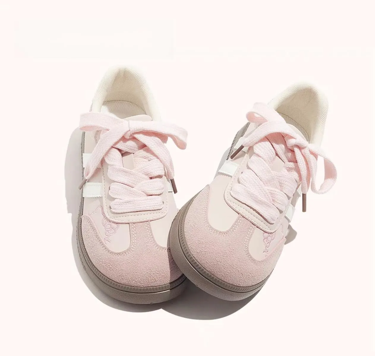 Cute Platform Chunky Cat Aesthetic Shoes Low Top Lace up Walking Sneakers for Women - Fashion Kitten Breathable and Comfortable Trainers