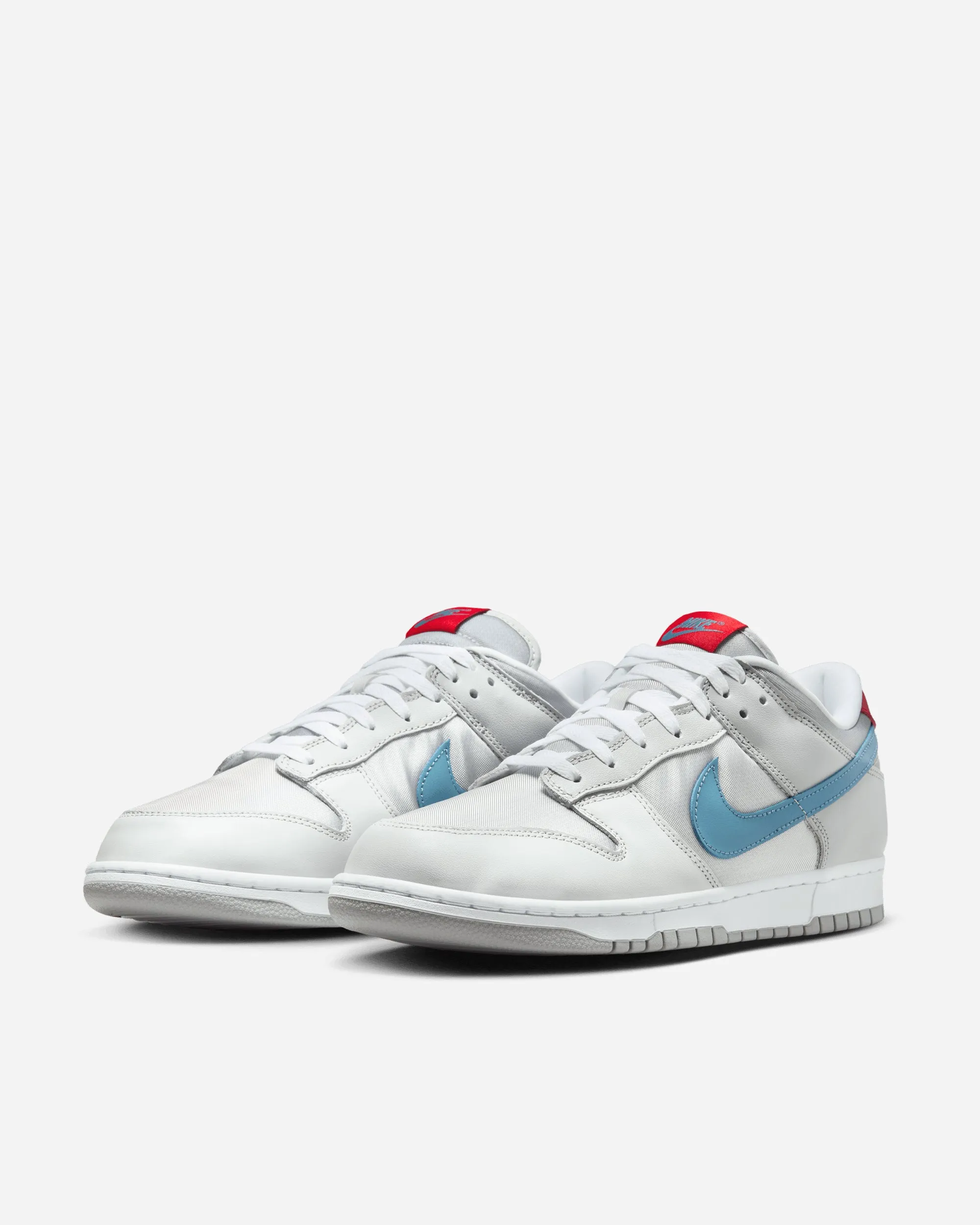 Dunk Low 'Silver Surfer'