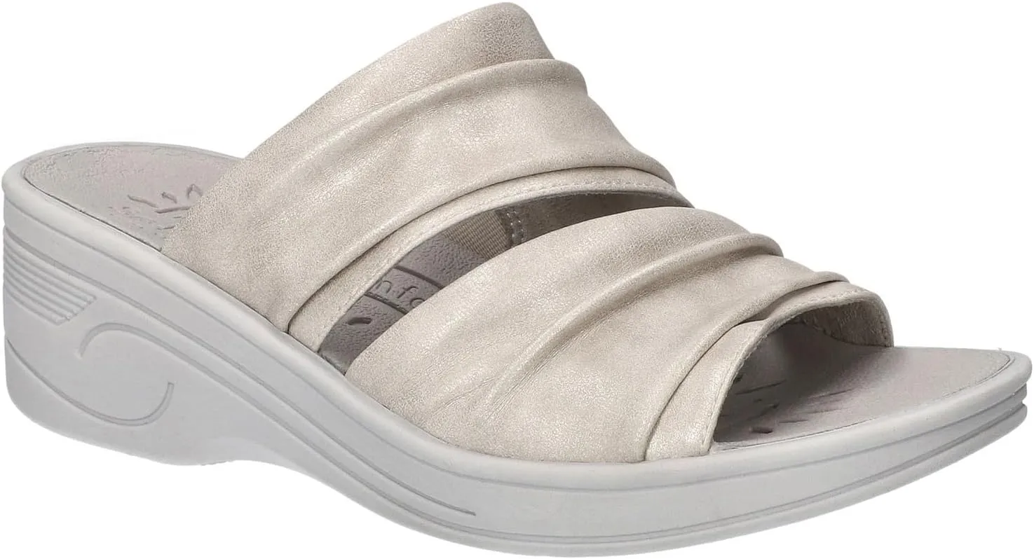 Easy Street Women's Seeker Wedge Sandal