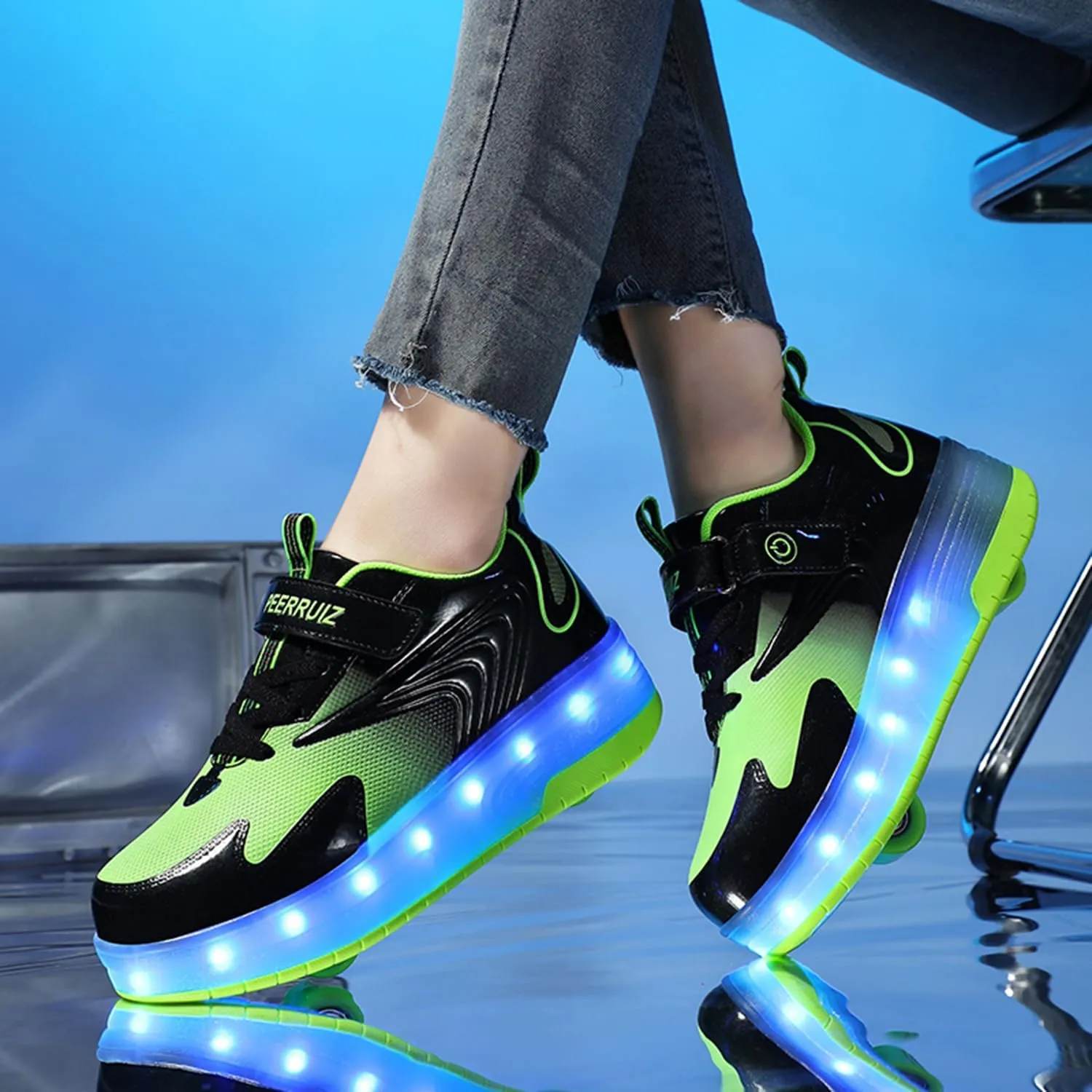 Ehauuo Unisex Roller Shoes Kids Sparkling Wheels Shoes Girls Light up Roller Skates Sneakers Boys Rechargeable Flashing Sneakers for Gift