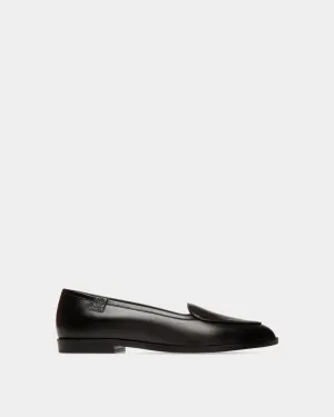 Elite Flat in Black Leather
