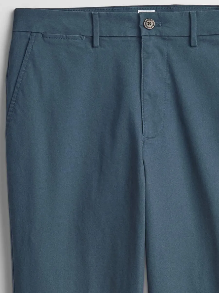 GAP Men's Essential Slim Fit Khaki Chino Pants