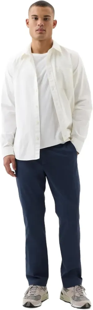 GAP Men's Essential Straight Fit Khaki Chino Pants