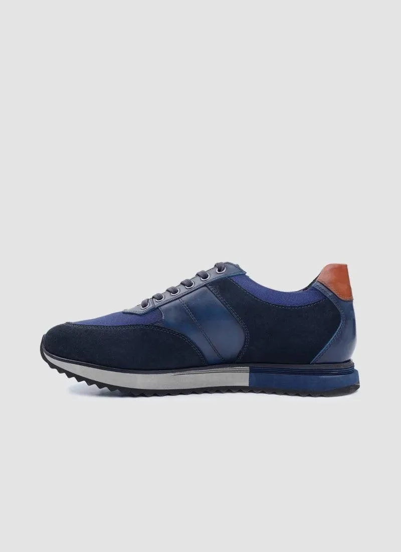 Hades Sneaker