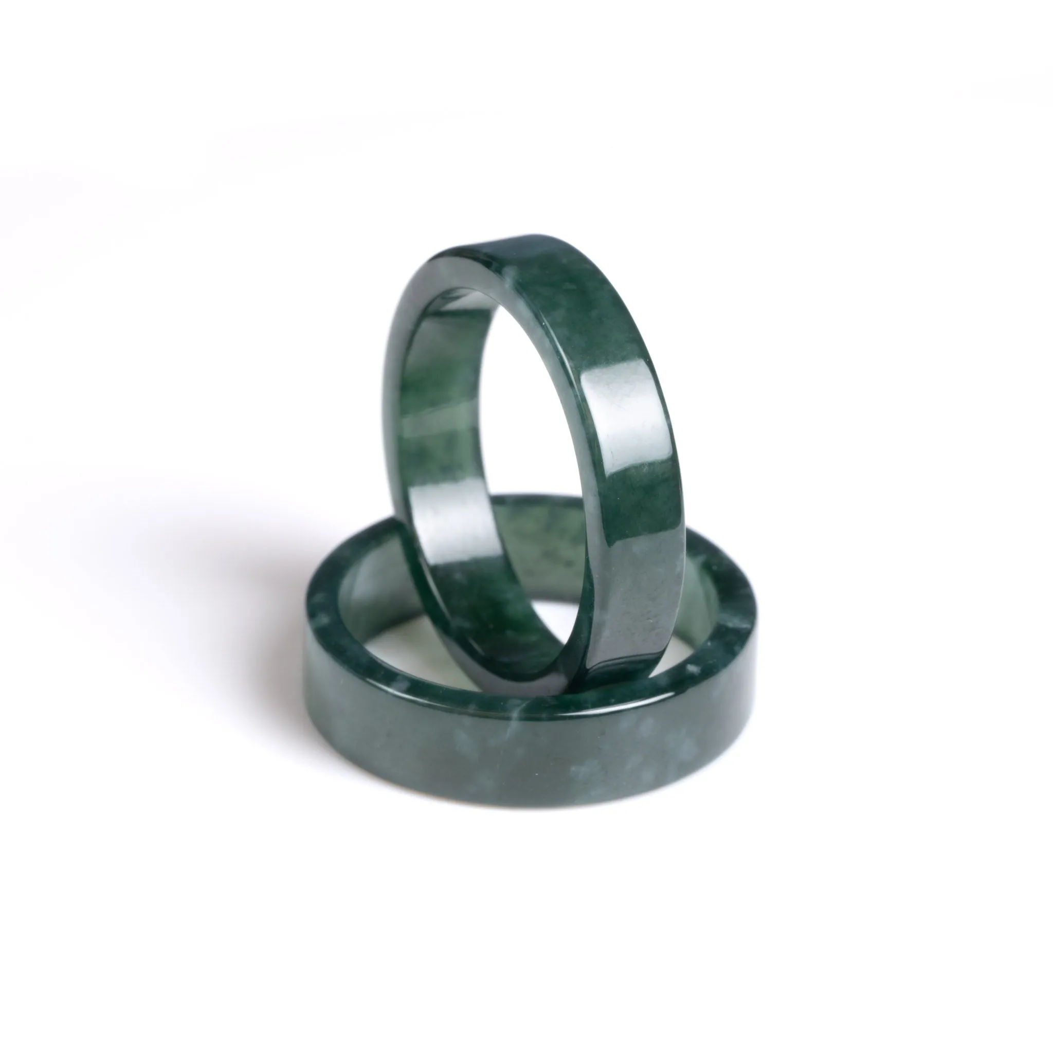 Ideali Flat Jadeite Jade Ring