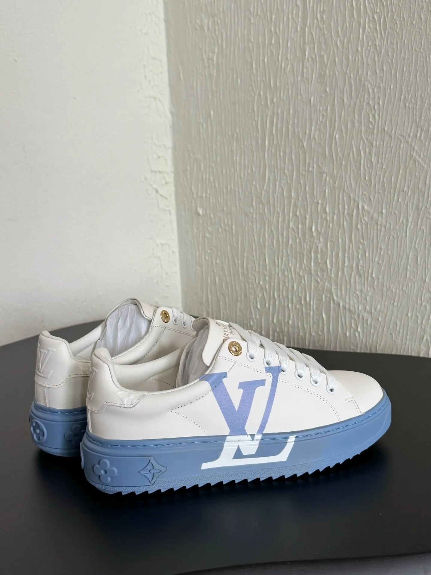 LV Sneakers Time Out  Logo Print White Mix Light Blue Calfskin
