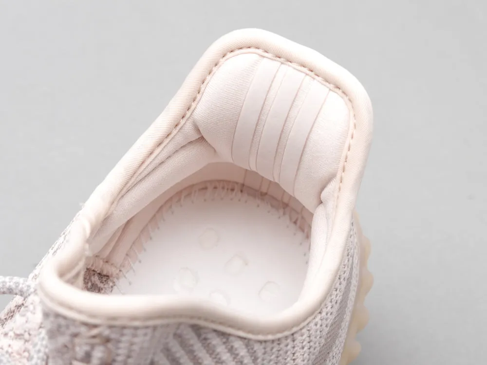 LW - Yzy 350 Light Pink Sneaker