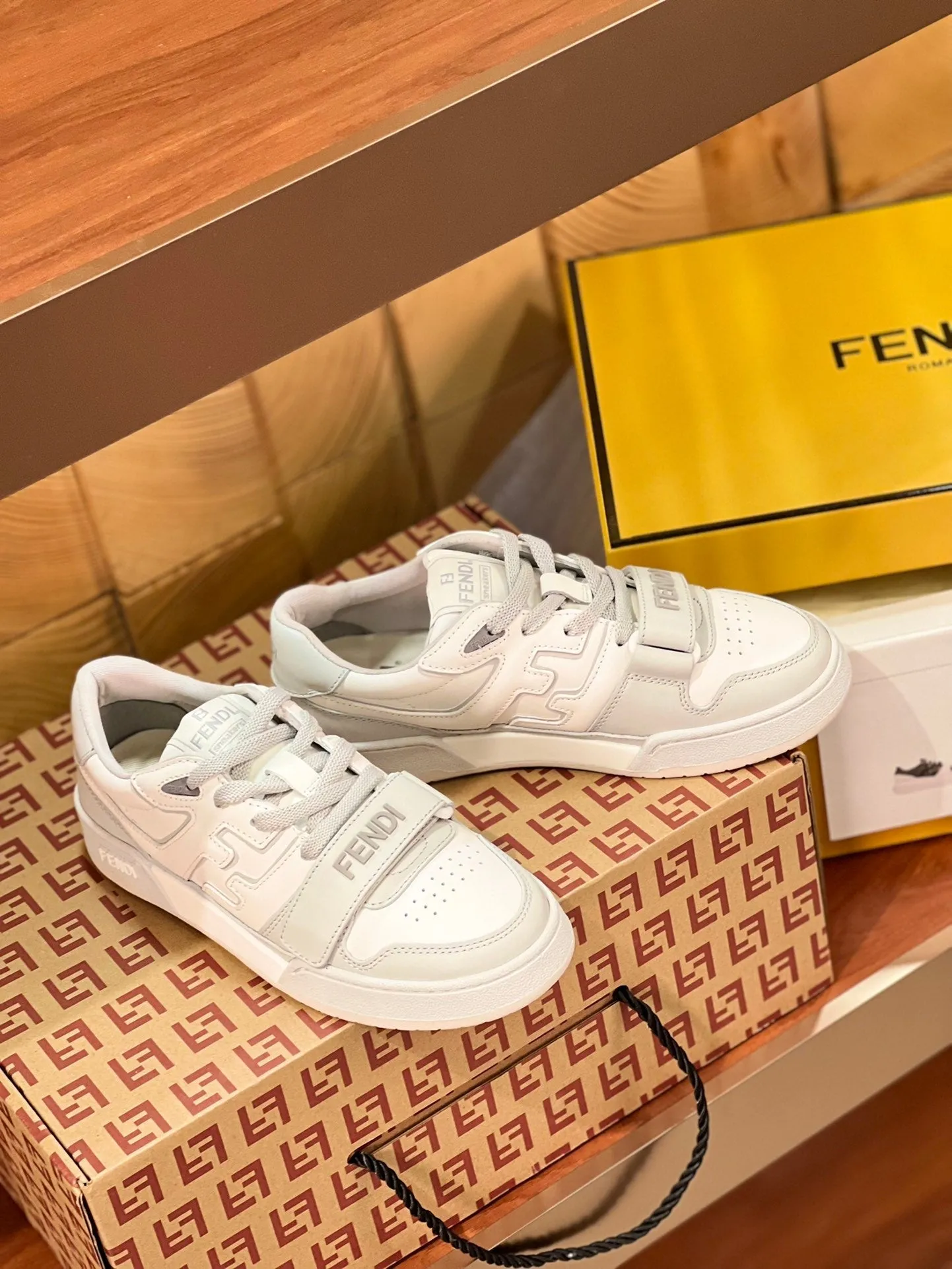 MATCH MIX Risk-free CALFSKIN IN LIGHT GREY WHITE FENDI Overnight delivery FENDI