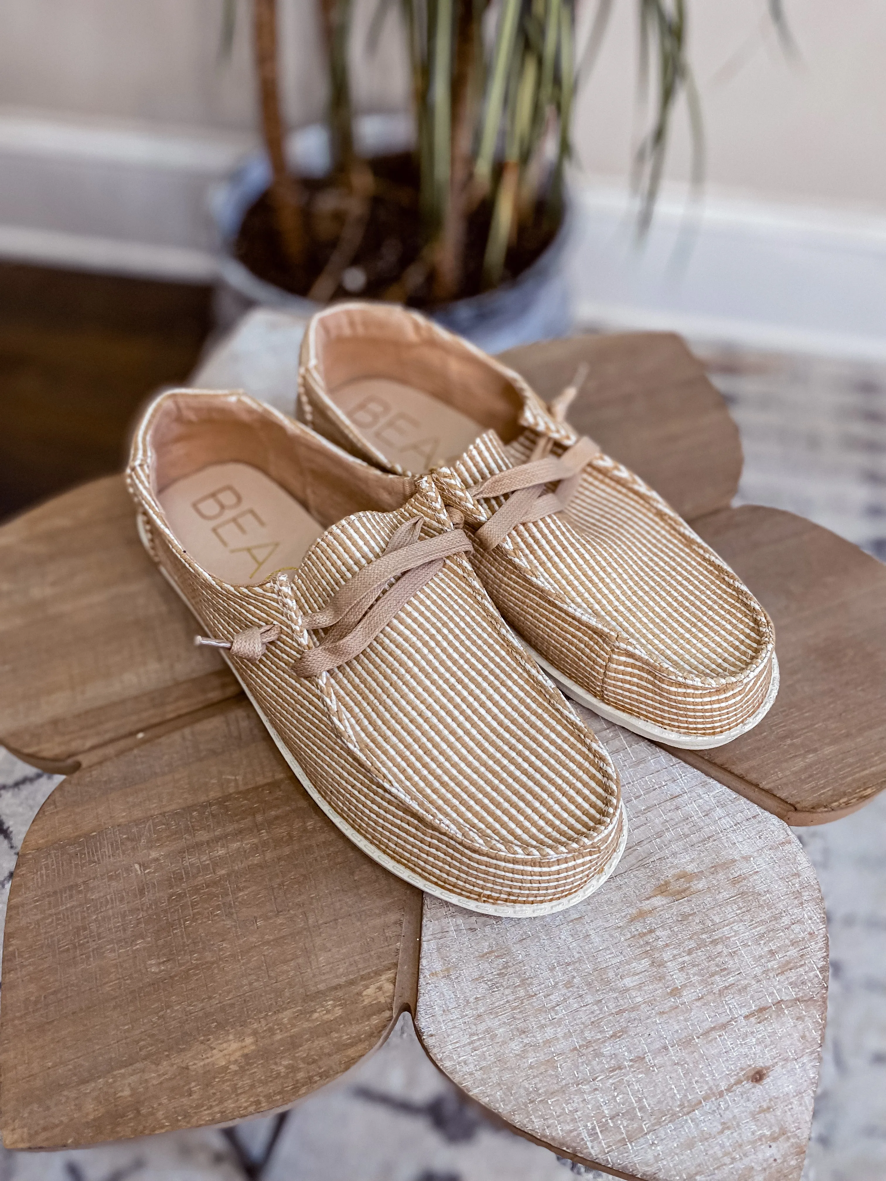 Matisse Natural Sammie Slip On