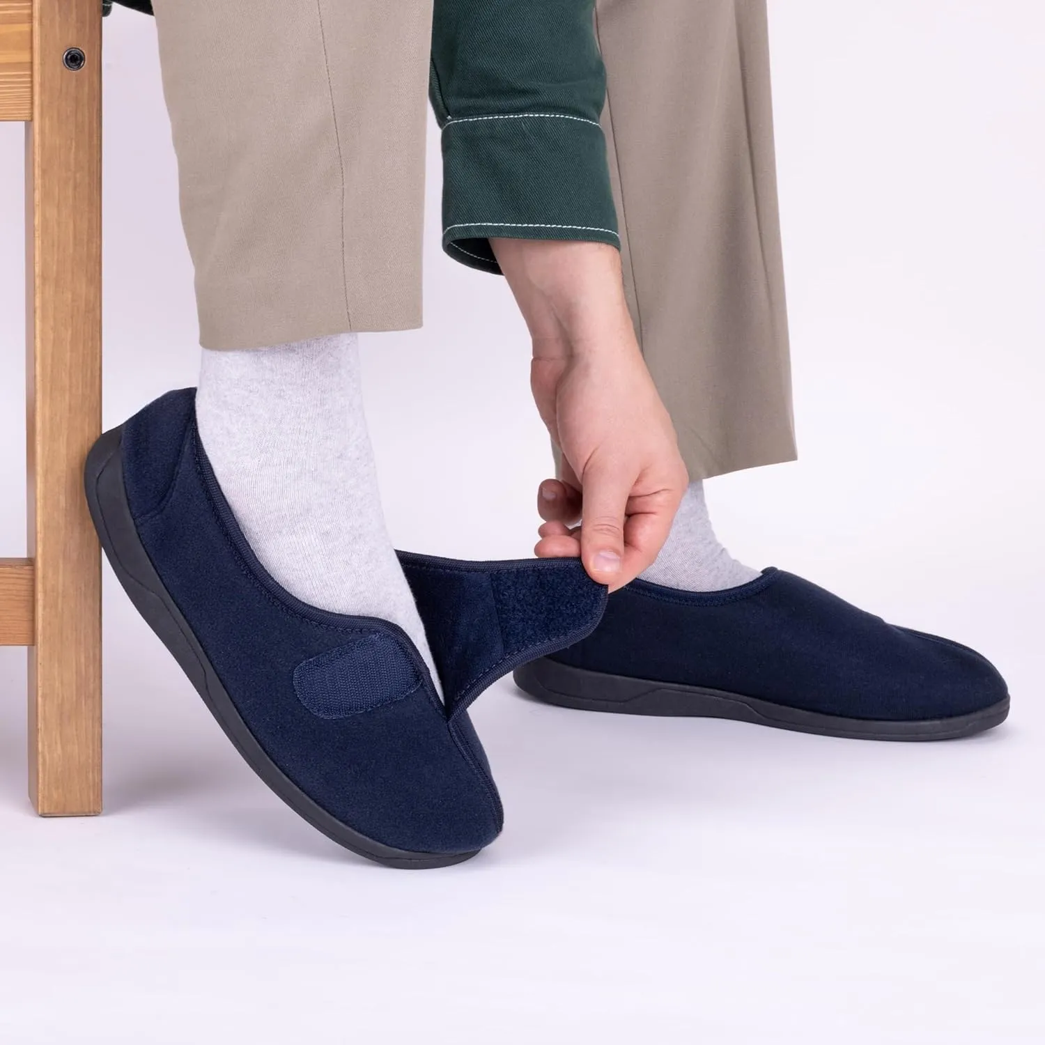 Men's Adjustable Wrap 80-D Memory Foam Comfy Diabetic Slippers for Swollen Feet, Edema, Arthritis, Elderly Indoor/Outdoor w/Anti Slip Sole