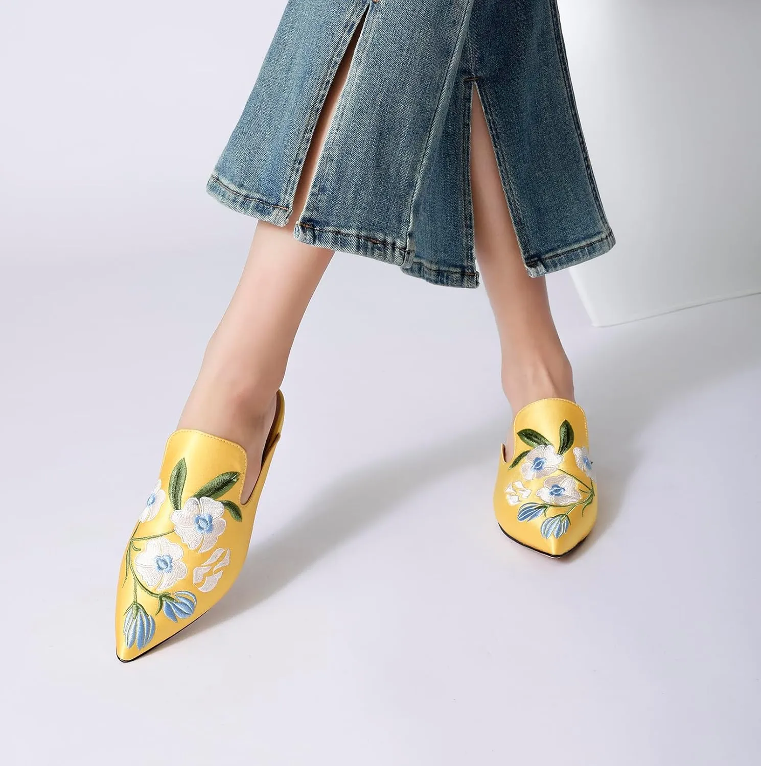 Mules for Women Pointed Toe Embroidered Shoes Satin Comfortable Flats Backless Loafers
