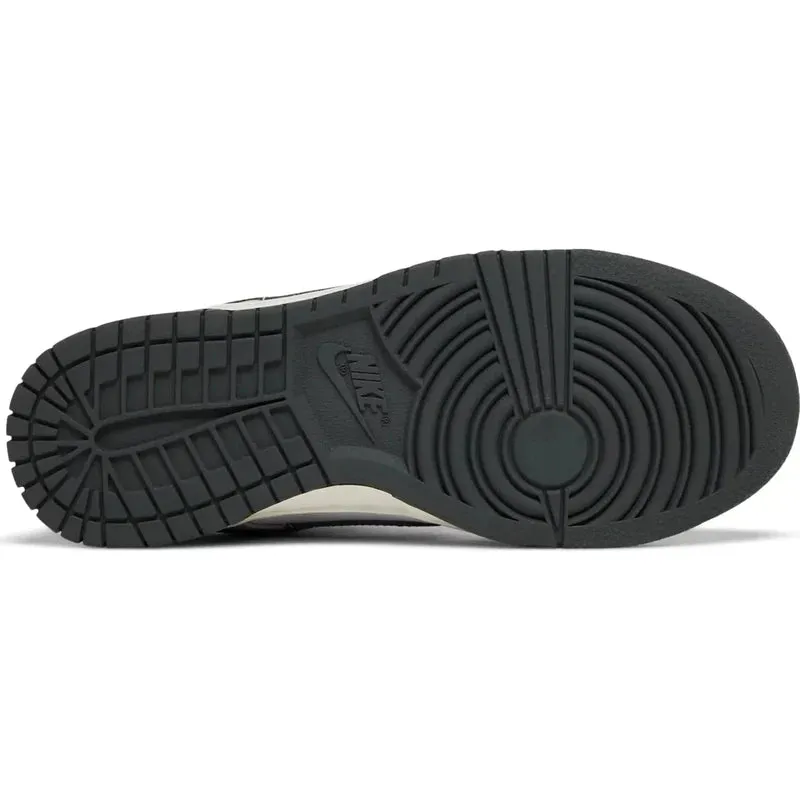 Nike Dunk Low Light Smoke Grey (W)