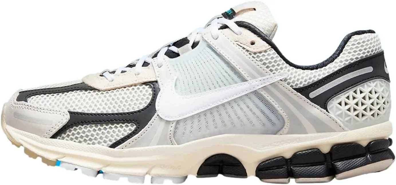 NIKE Men's Sneaker