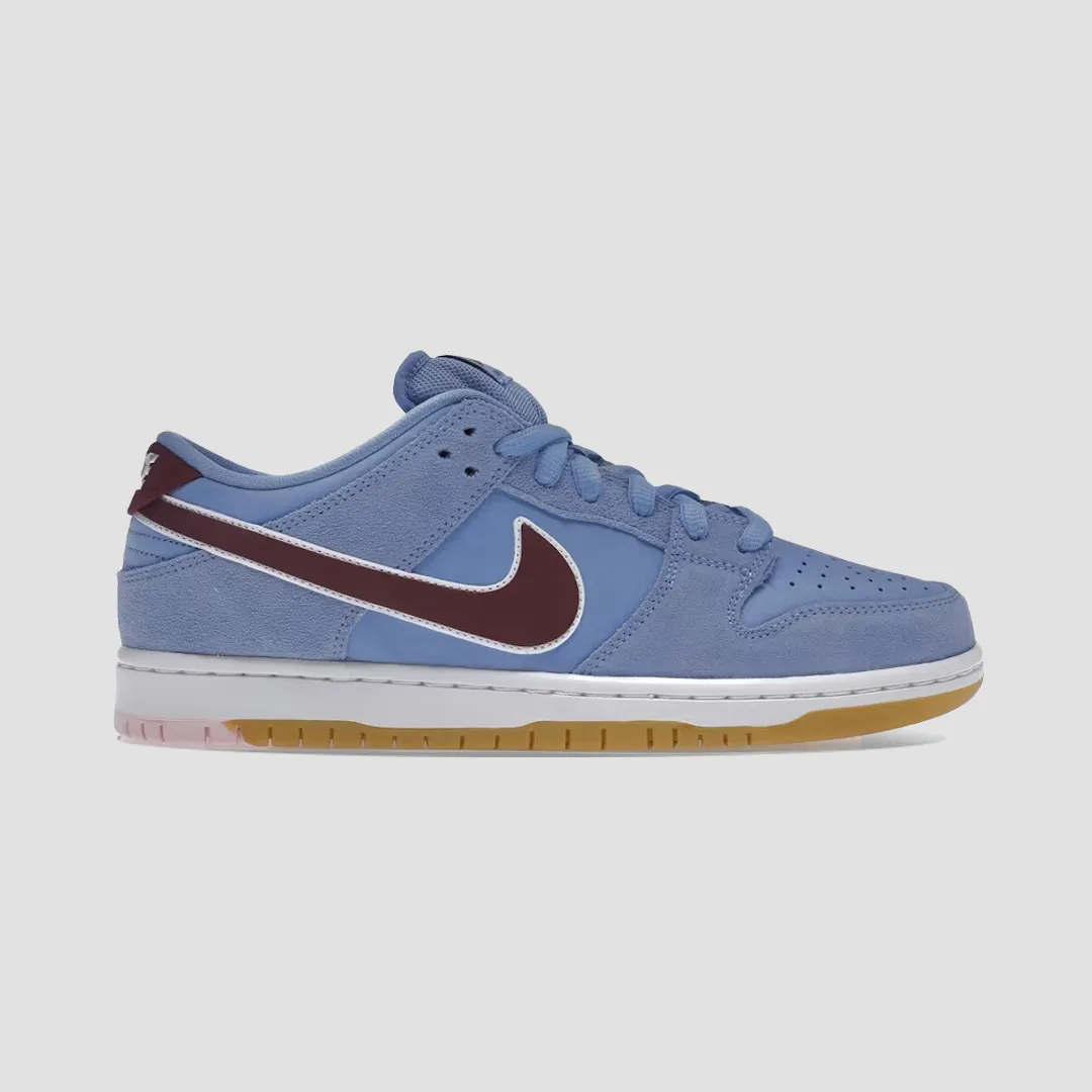 Nike SB Dunk Low Philadelphia Phillies