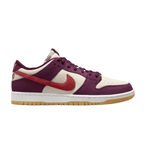 Nike SB Dunk Low 'Skate Like a Girl'
