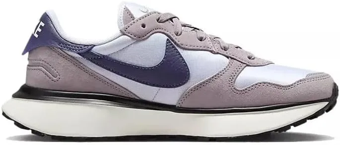 Nike Women's Sneaker
