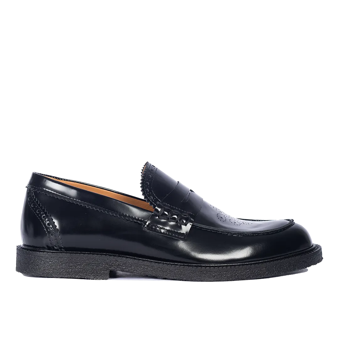 Penny loafer with decorative brogue pattern