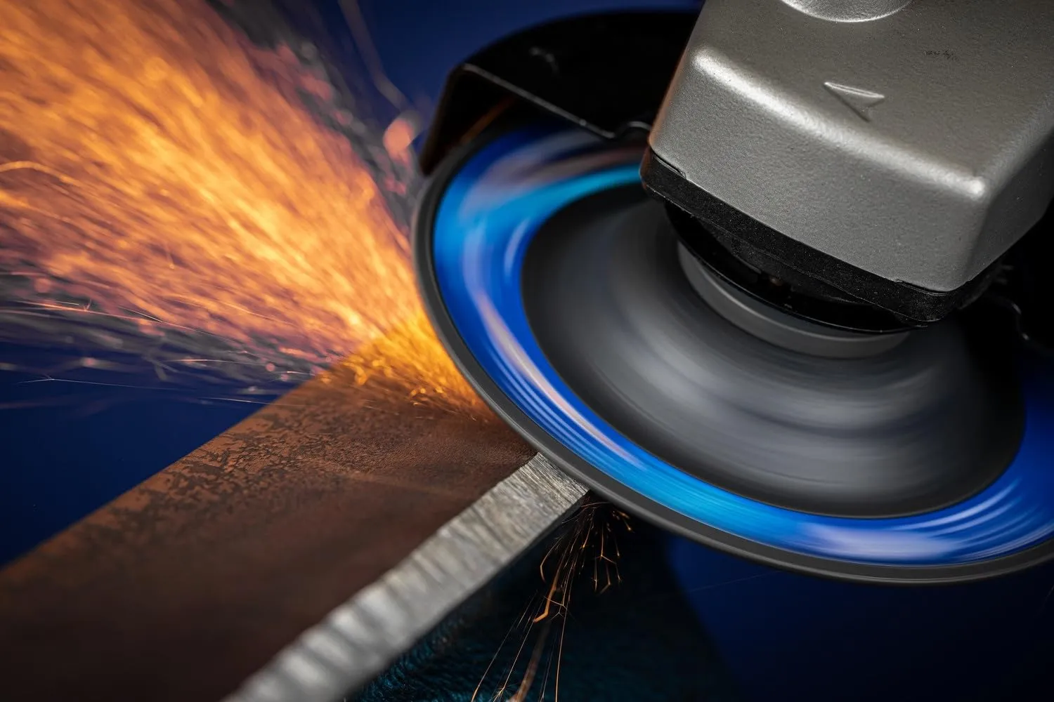 PFERD CC-Grind®-Robust, 4-1/2" x 7/8" - SGP STEELOX VICTOGRAIN® Ceramic - High-Performance Abrasive Disc for Aggressive Grinding Grinding Disc - Part 61152 (Pack of 10)