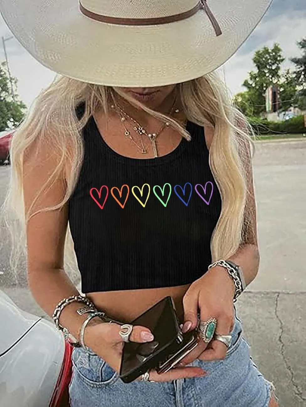 Pride Crop Tank Tops Women Cute Rainbow Hearts Graphic Tee Girls LGBT Gay Pride Crop Tops Casual Sleeveless Tshirt
