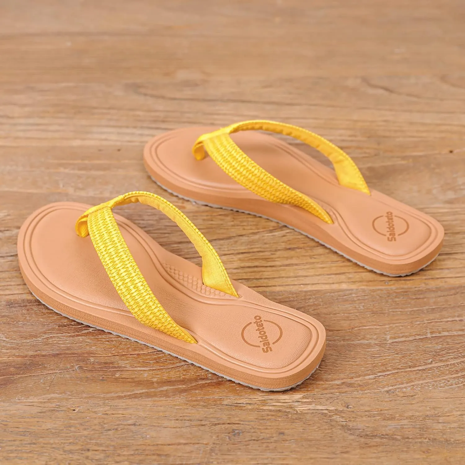 Saidoteto Women's Flip Flops Flat Sandal Casual Summer Thongs Comfort Slip-on Sandal Beach Wear