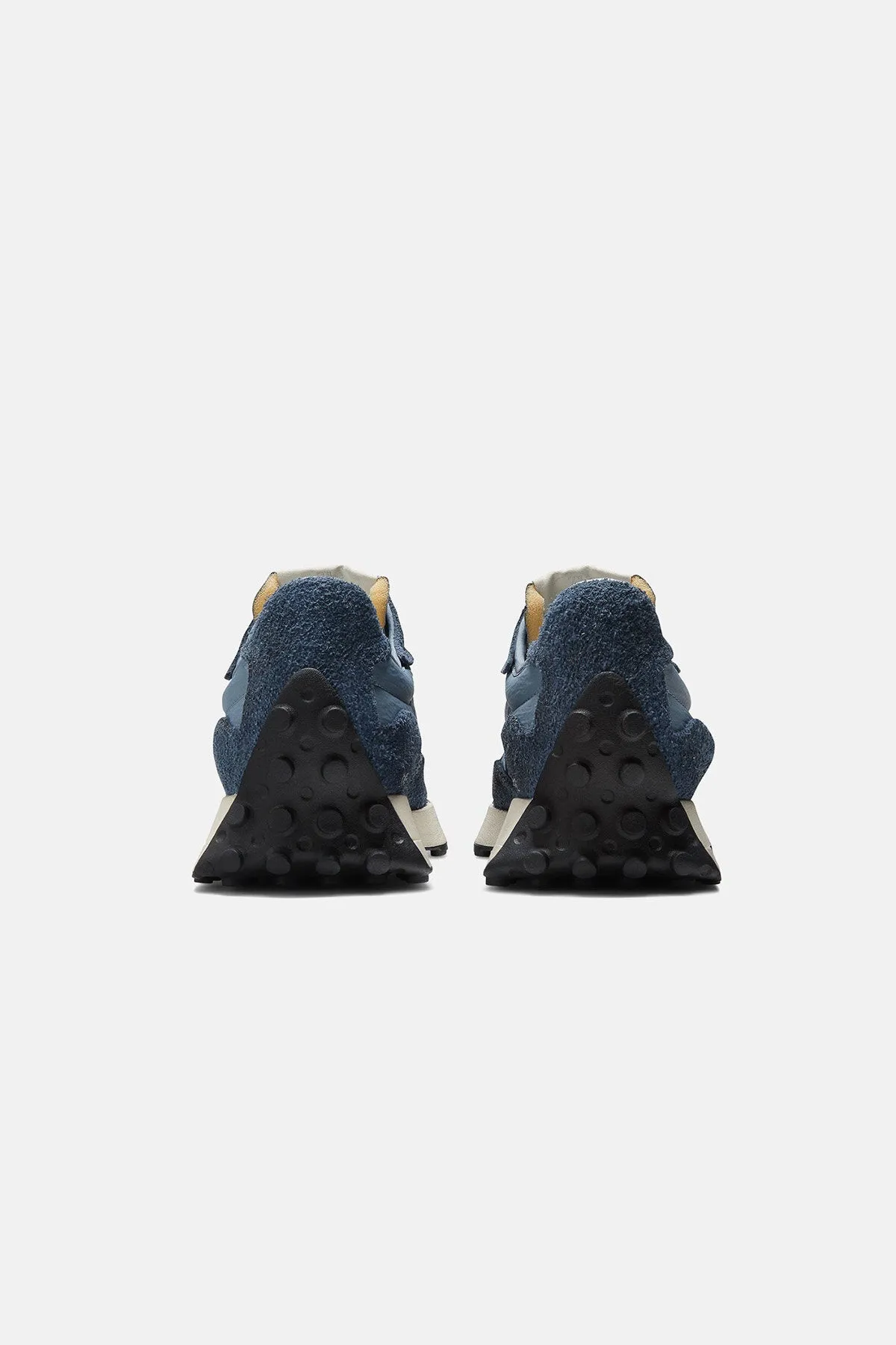 Sneaker 327