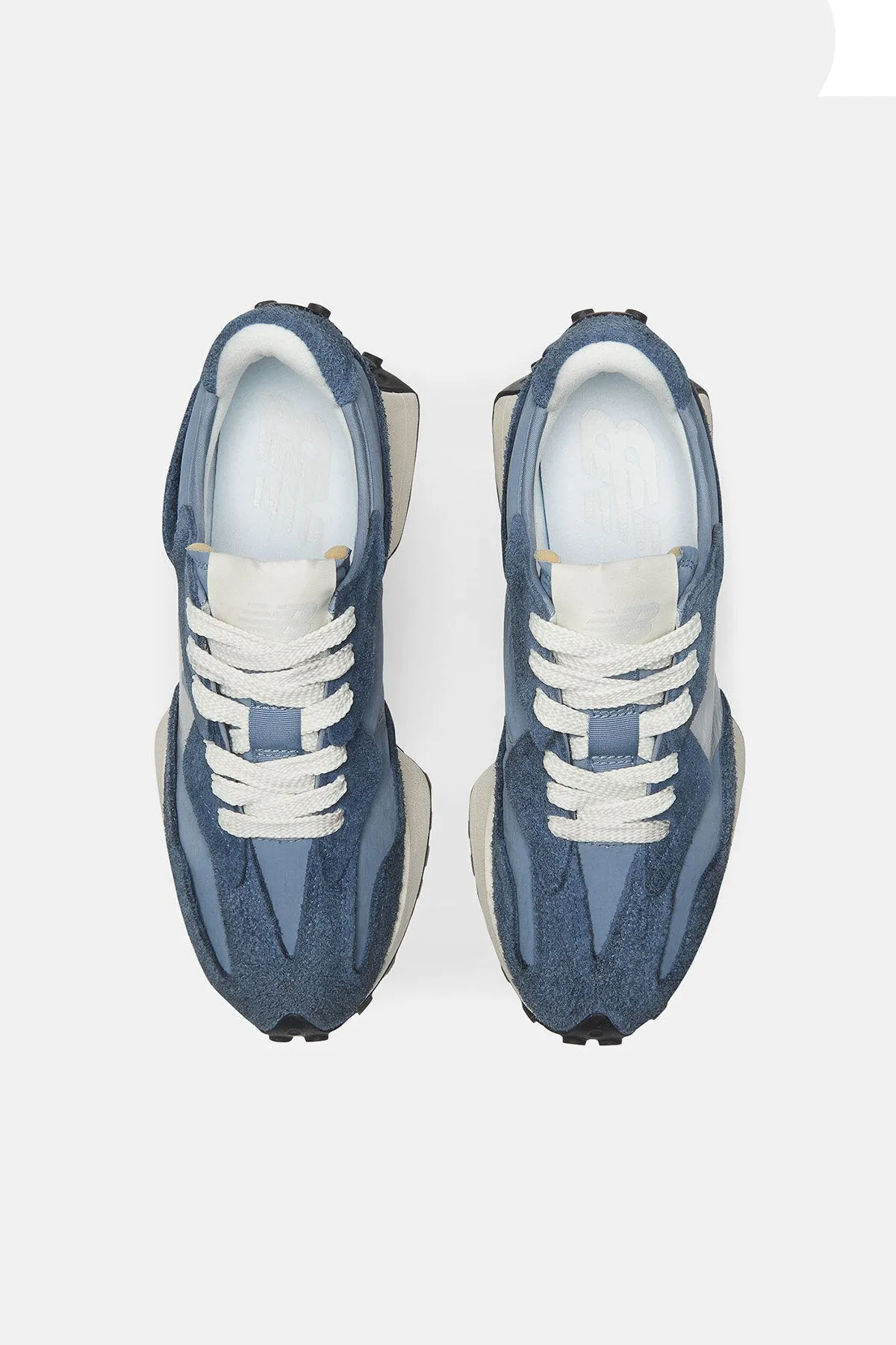Sneaker 327