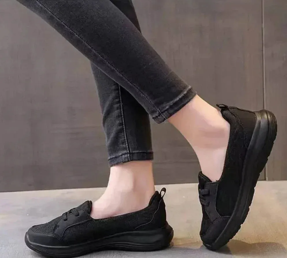 SoftStride Women's Breathable Slip On Arch Support Non-slip Shoes