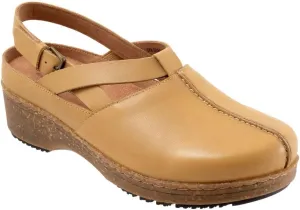 SoftWalk Women's Arica Clog