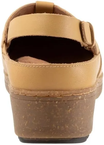SoftWalk Women's Arica Clog