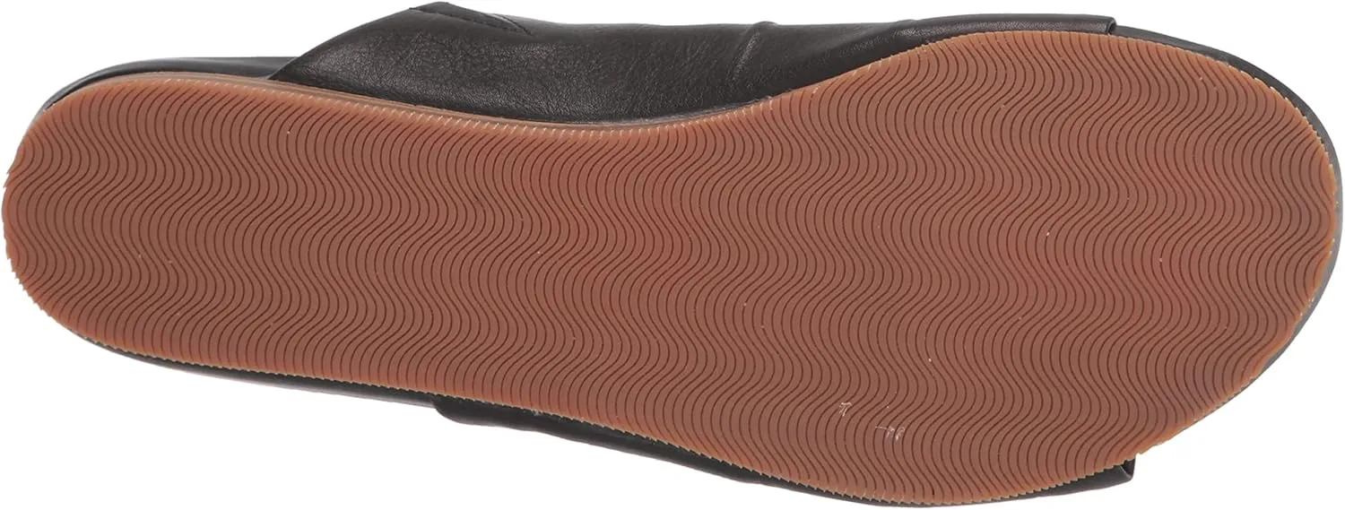 SoftWalk Women's Camano Sandal