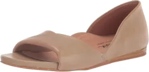 SoftWalk Women's Cypress Sandal