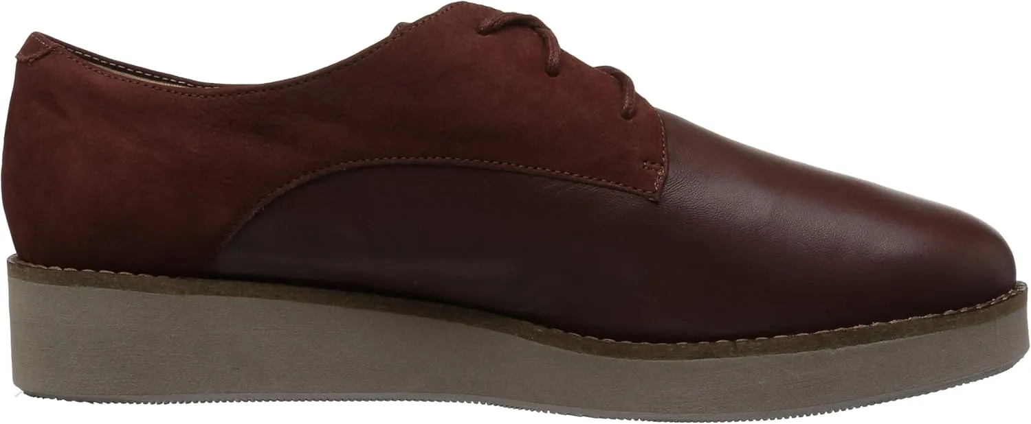 SoftWalk Women's Willis Oxford