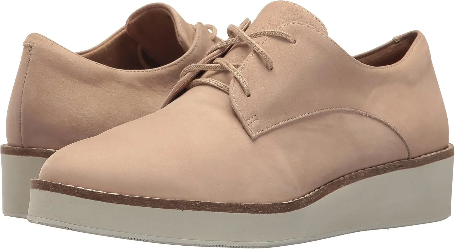 SoftWalk Women's Willis Oxford