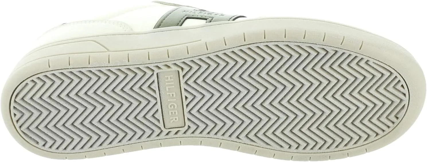Tommy Hilfiger Women's Veniz Sneaker